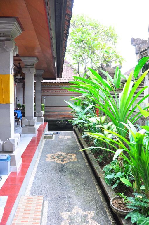 Wayan Family II Homestay อูบุด ภายนอก รูปภาพ