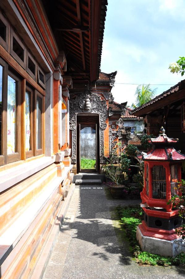 Wayan Family II Homestay อูบุด ภายนอก รูปภาพ