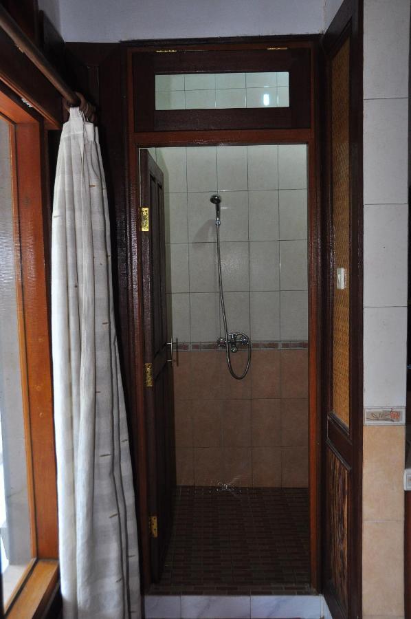 Wayan Family II Homestay อูบุด ภายนอก รูปภาพ